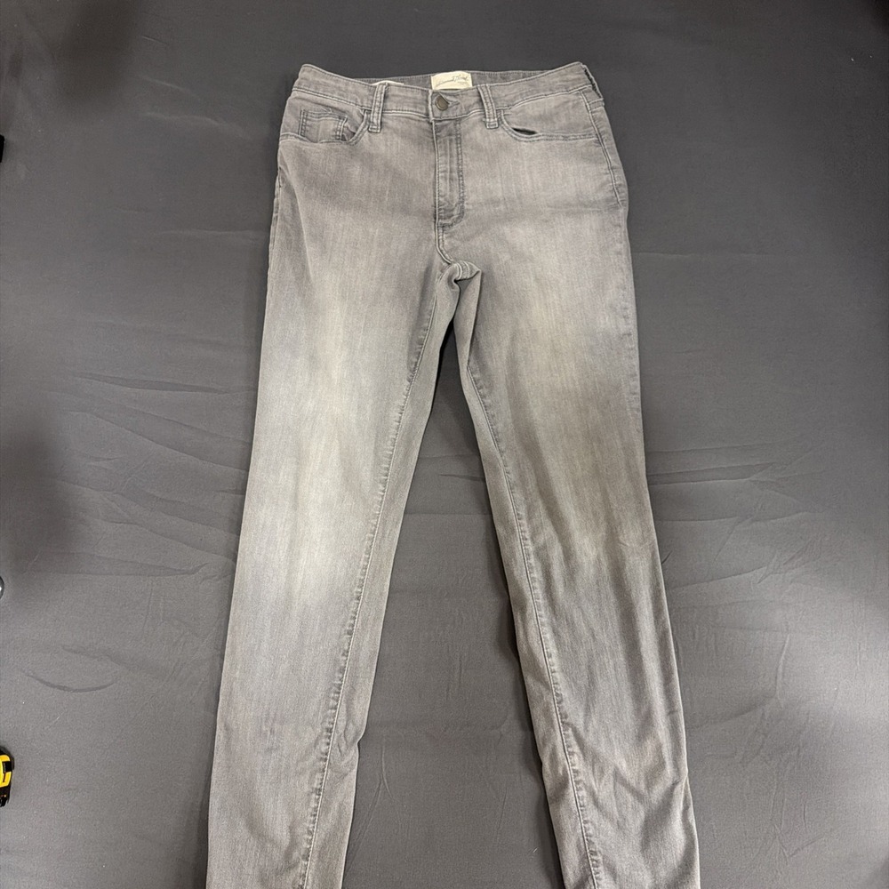 gray women's skinny jeans with a classic five-pocket Universal Thread